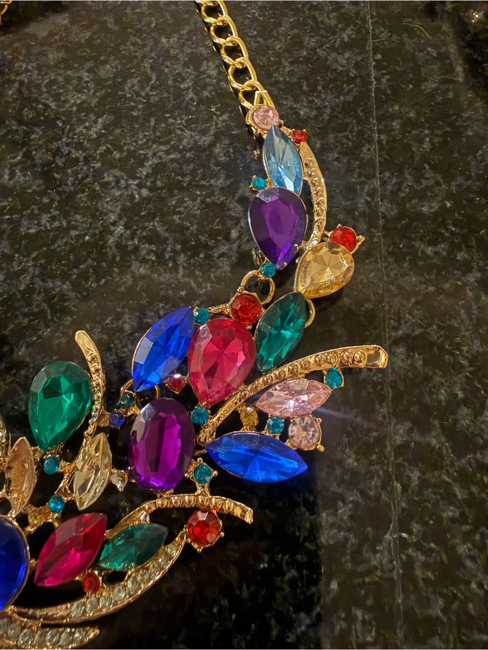 Betsey Johnson Kissing Swan Bib-style Gem Necklace - Picture 3 of 10